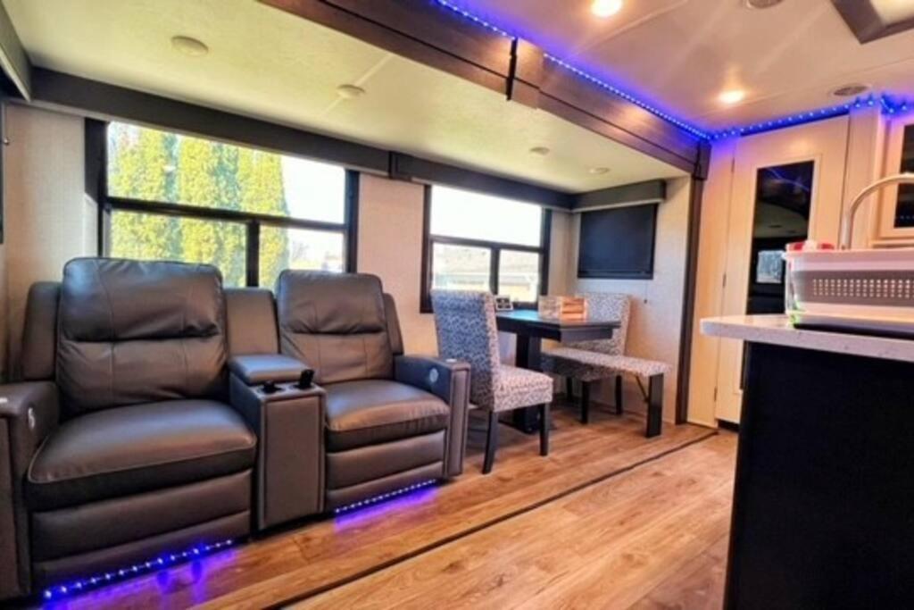 דירות Luxury Glamping Near Idaho Event Center In נמפה מראה חיצוני תמונה
